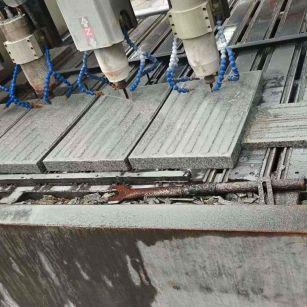 衢州 芝麻白花岗岩荔枝面盲道雕刻