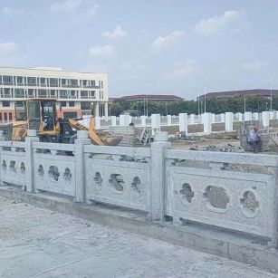 衢州 白麻花岗岩荔枝面河道栏杆