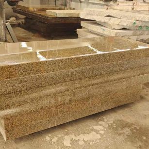 衢州 黄金麻栏杆料半成品加工中