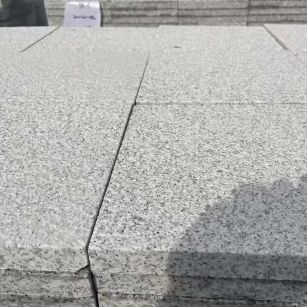 衢州 白麻花岗岩石材推荐 荔枝面地铺石