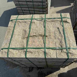 衢州 黄金麻花岗岩石材自然面蘑菇石成品