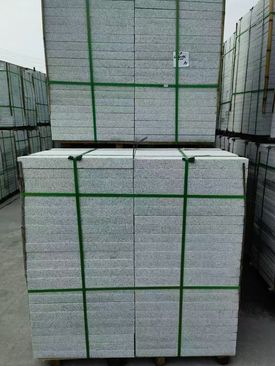 衢州 芝麻白火烧，园林广场市政工程地铺石，1.8~5.0厚均有现货