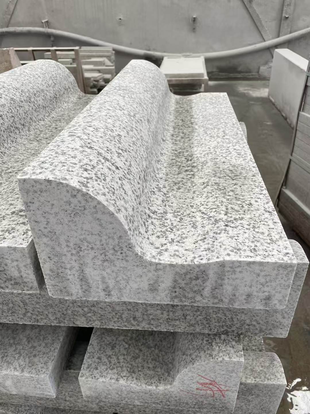 衢州 白麻花岗岩S型路沿石，路侧石，马路牙子等