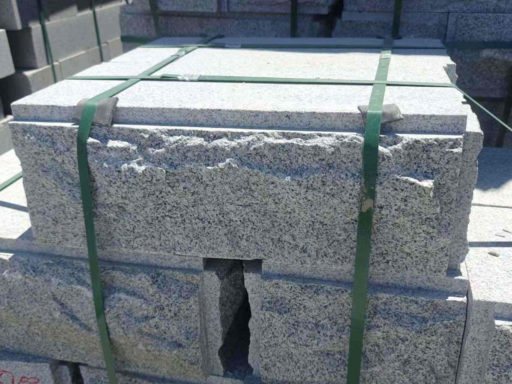 衢州 芝麻白花岗岩自然面成品