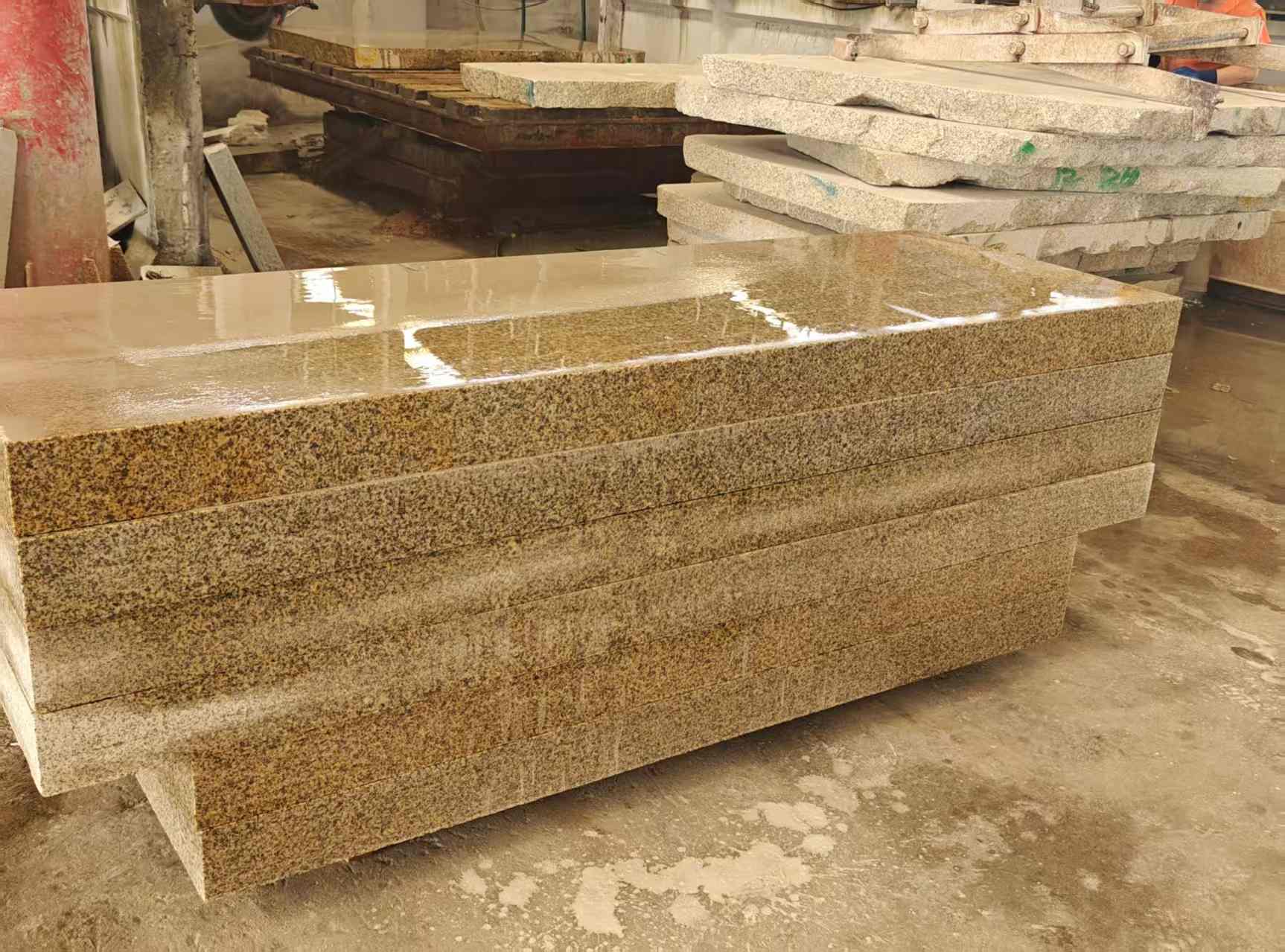 衢州 黄金麻栏杆料半成品加工中